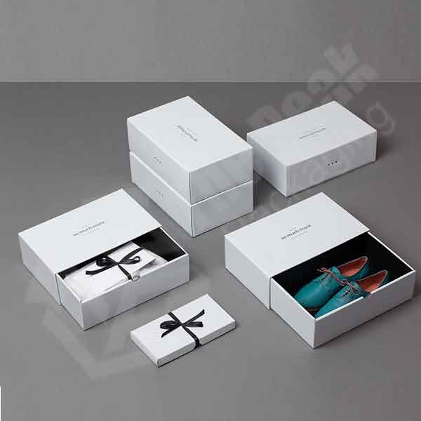 Custom Rigid Shoe Boxes