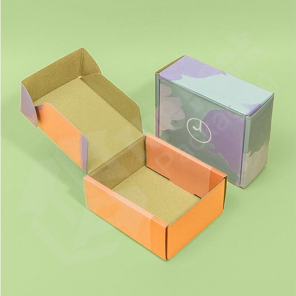 COLORED MAILER BOXES